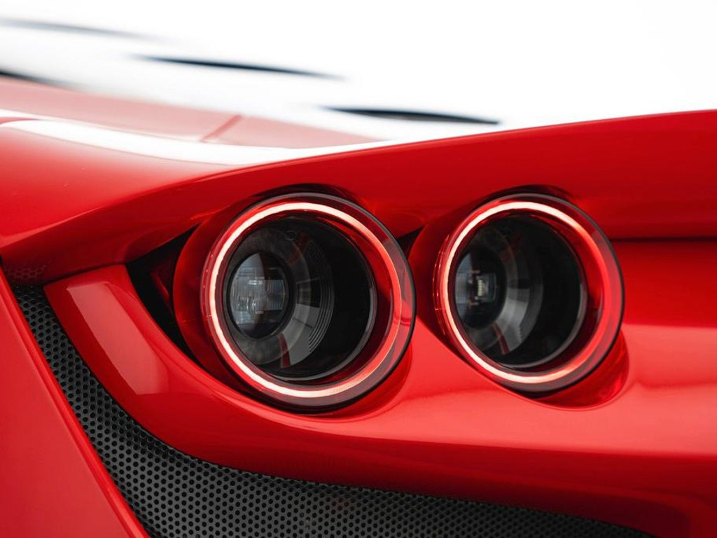 Ferrari F8
