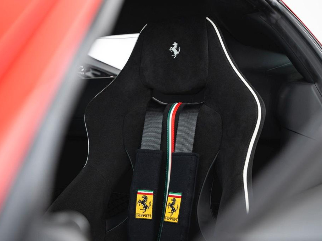 Ferrari F8
