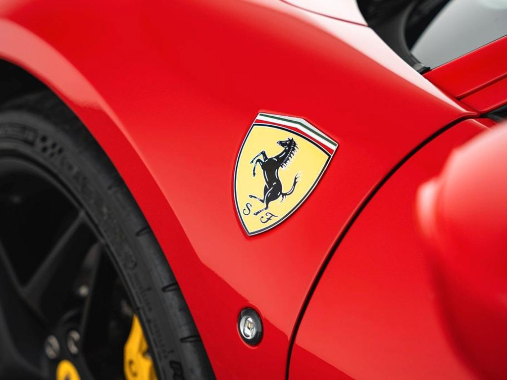 Ferrari F8
