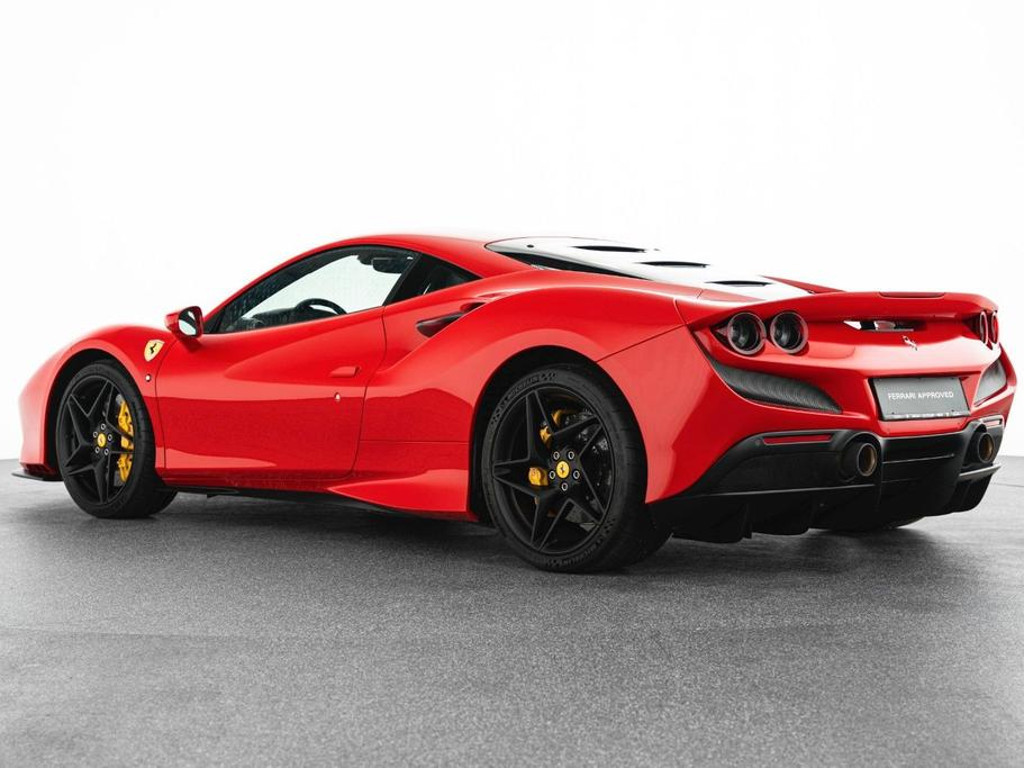 Ferrari F8