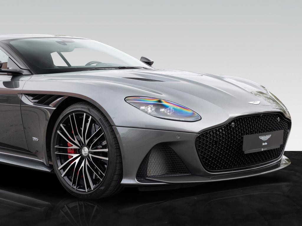 Aston Martin DBS