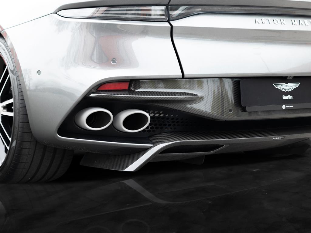 Aston Martin DBS