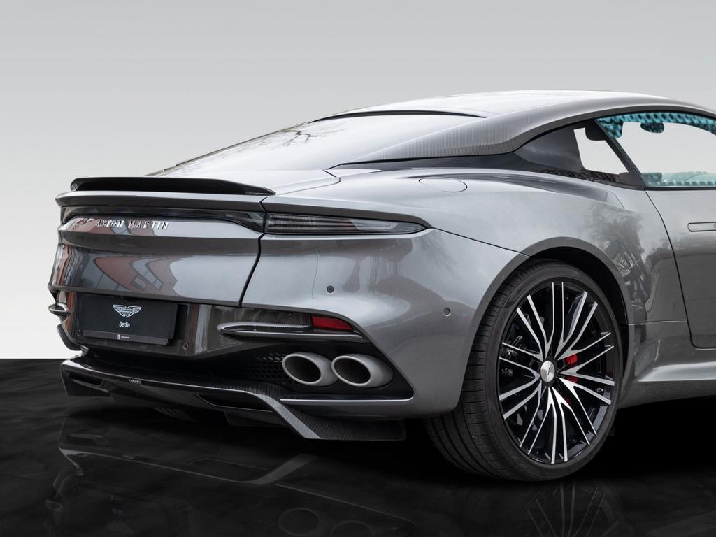 Aston Martin DBS