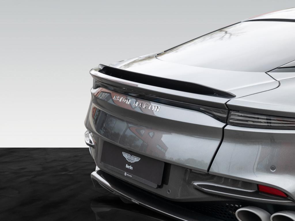 Aston Martin DBS