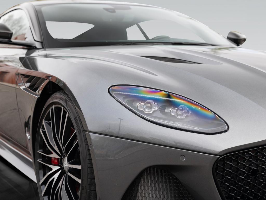 Aston Martin DBS