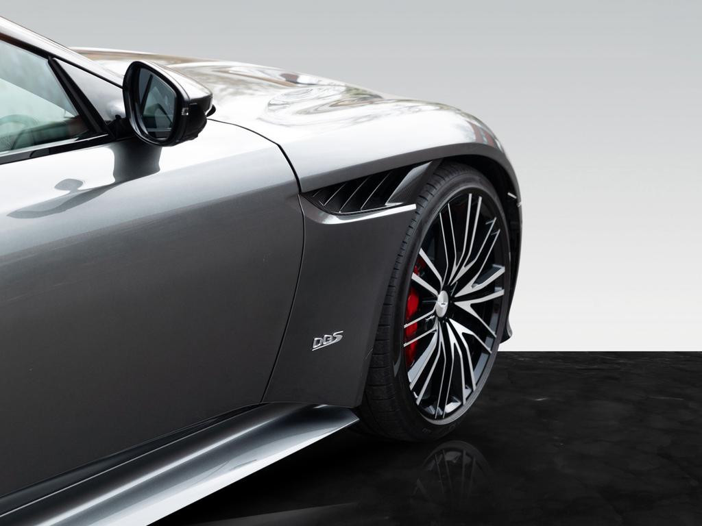 Aston Martin DBS