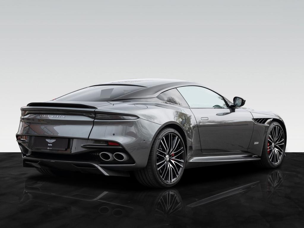 Aston Martin DBS
