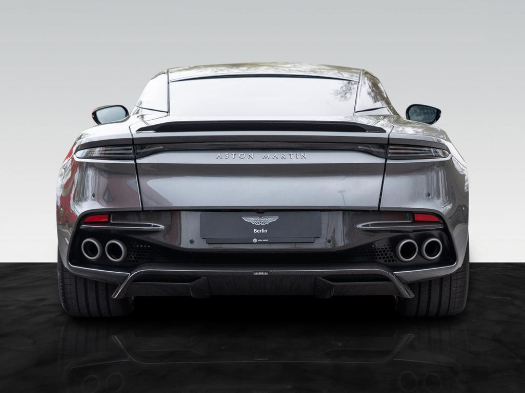 Aston Martin DBS