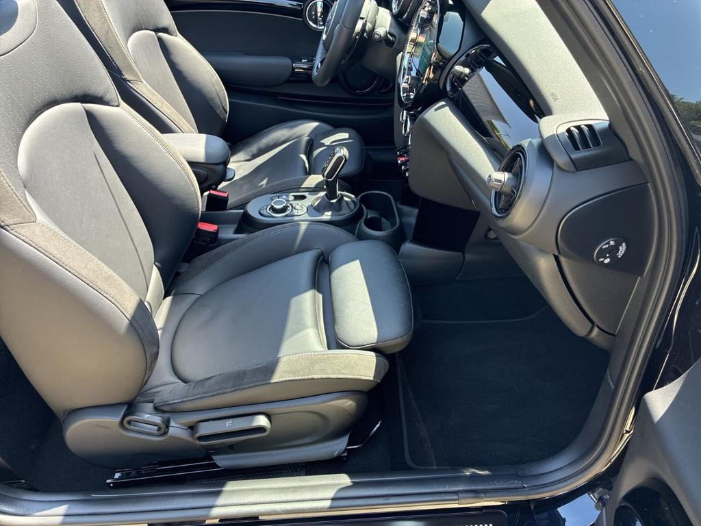 Mini John Cooper Works Cabrio