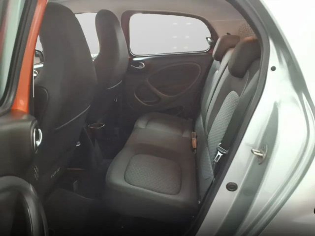 Smart EQ forfour