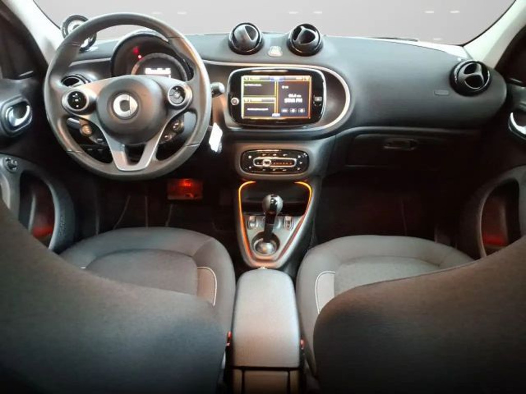 Smart EQ forfour