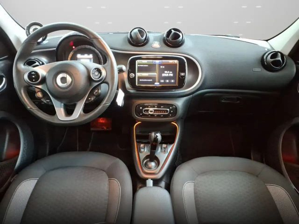 Smart EQ forfour