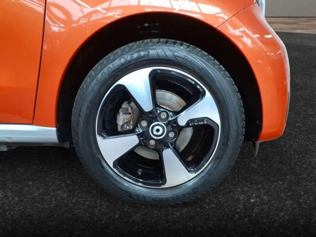 Smart EQ forfour