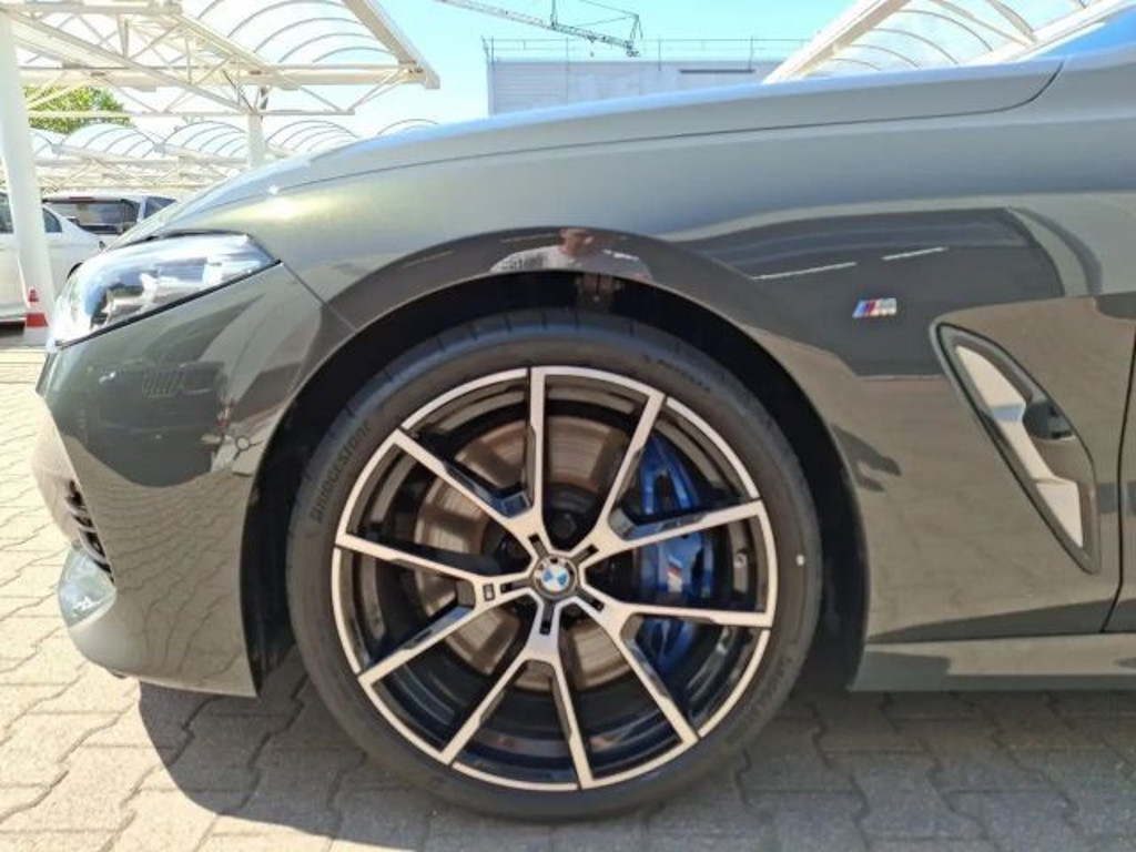 BMW M850