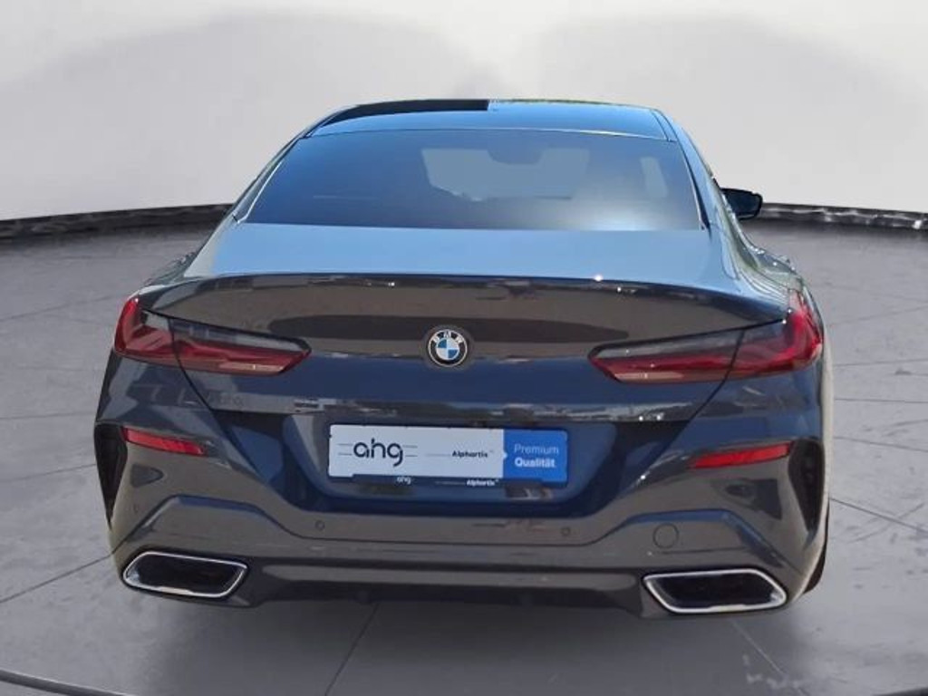 BMW M850