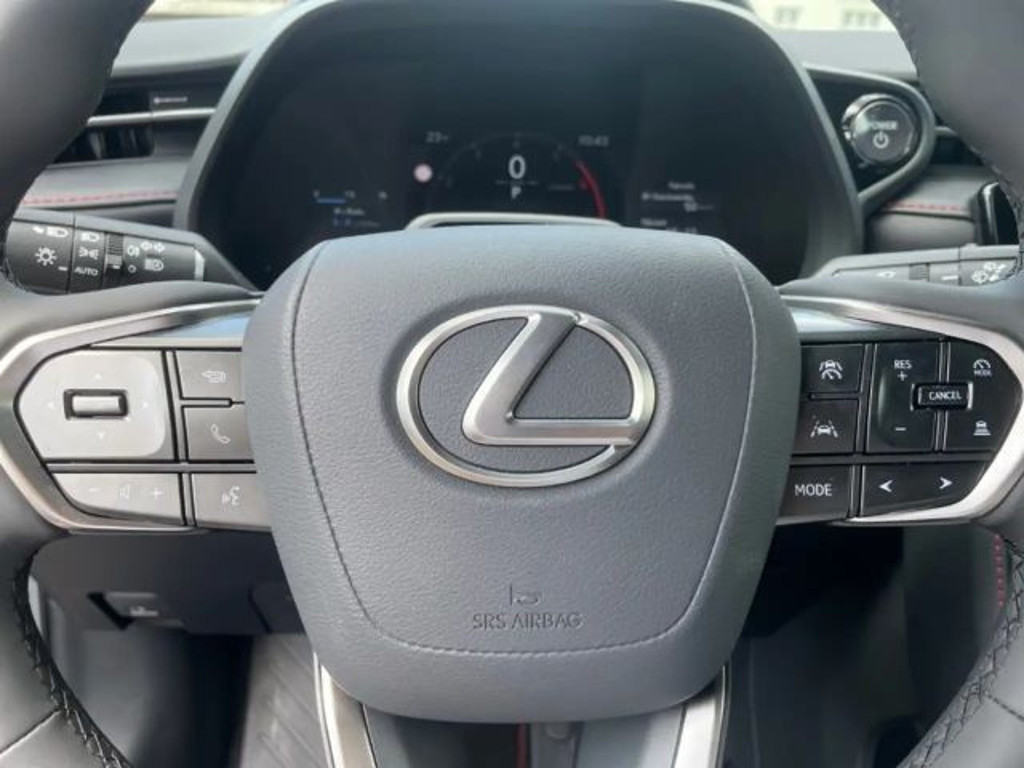 Lexus LBX