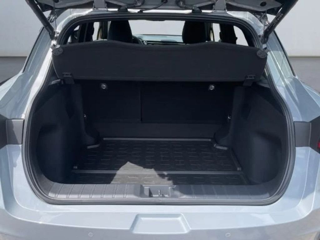 Lexus LBX