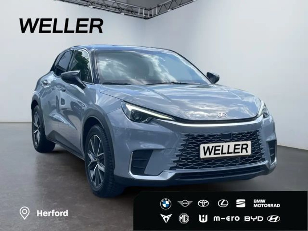 Lexus LBX