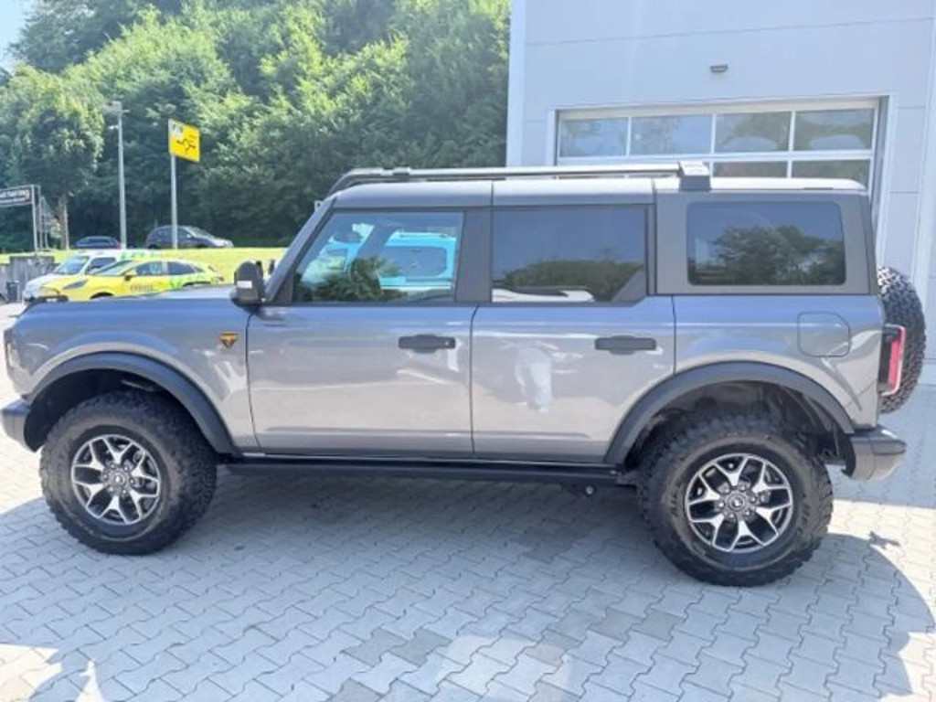 Ford Bronco