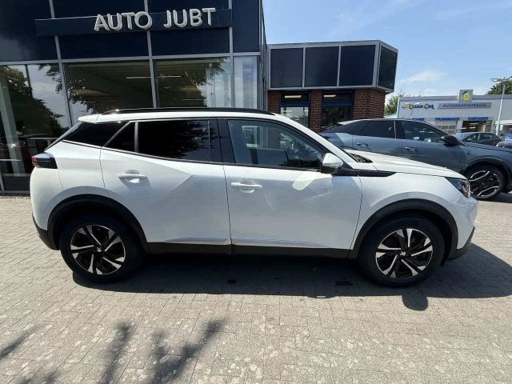 Peugeot e-2008