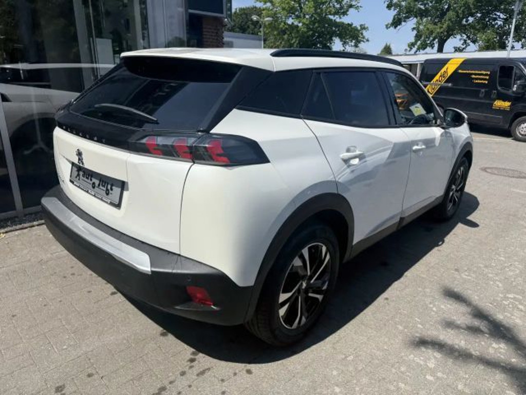 Peugeot e-2008