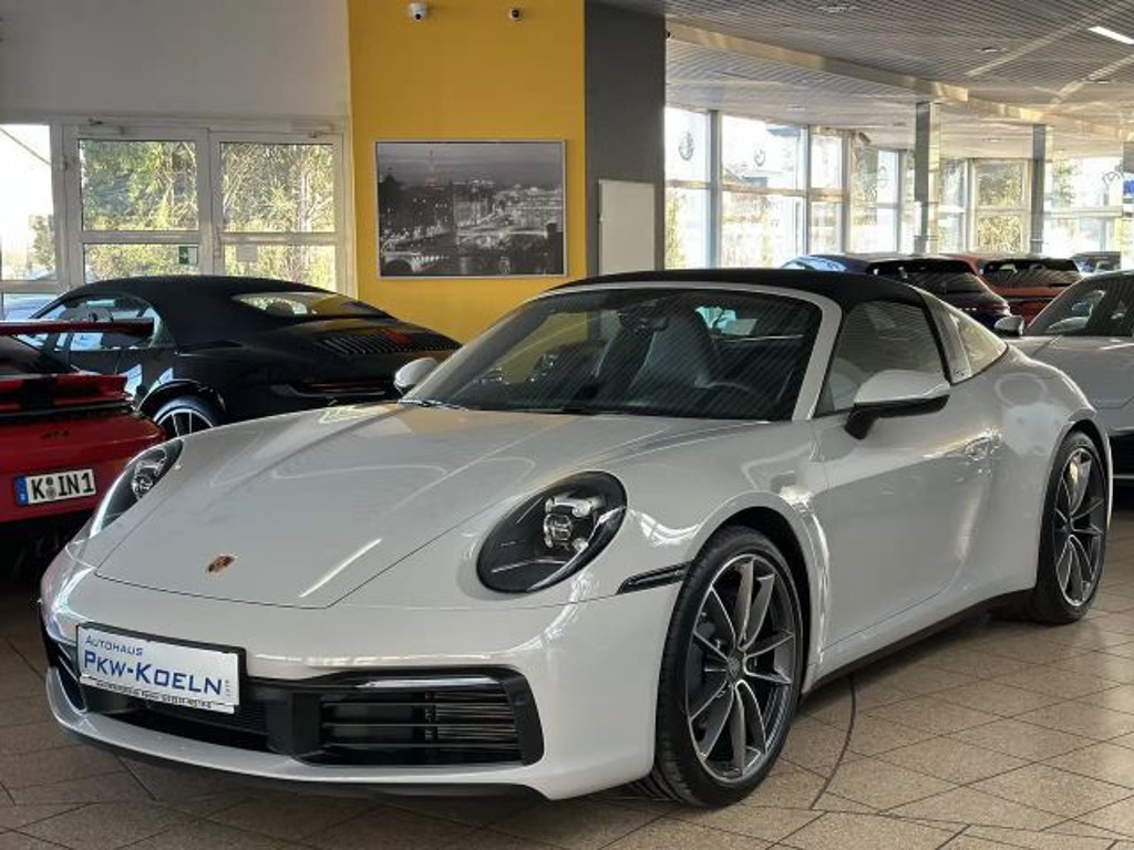 Porsche 911 4 992 Cabriolet Targa