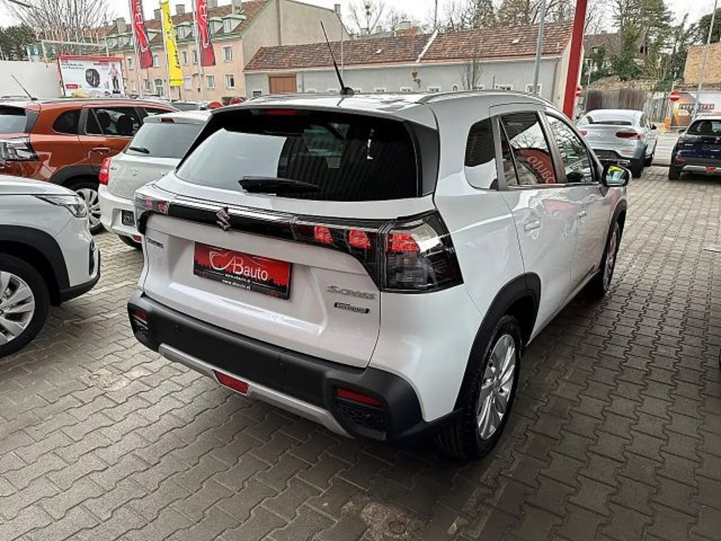 Suzuki S-Cross