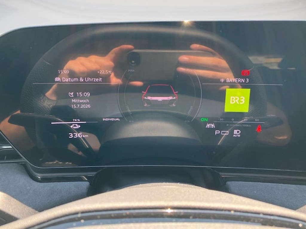 Audi A6 e-tron