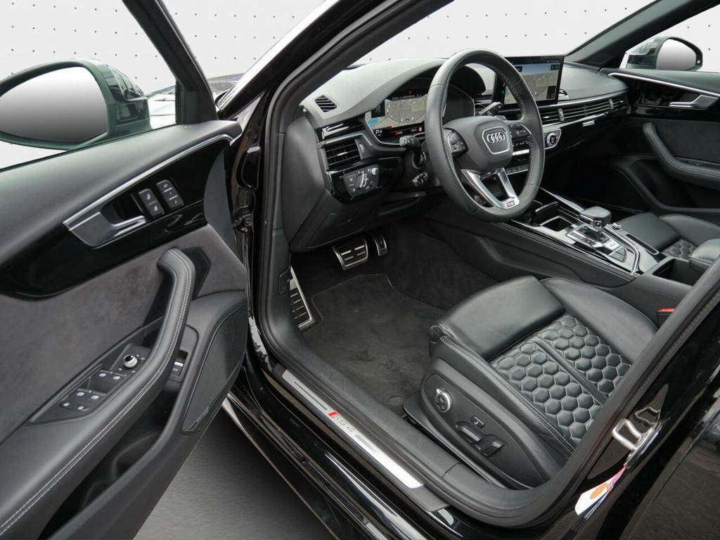 Audi RS4