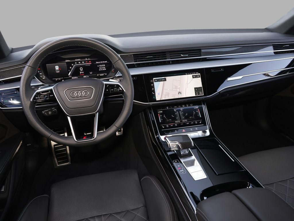 Audi S8