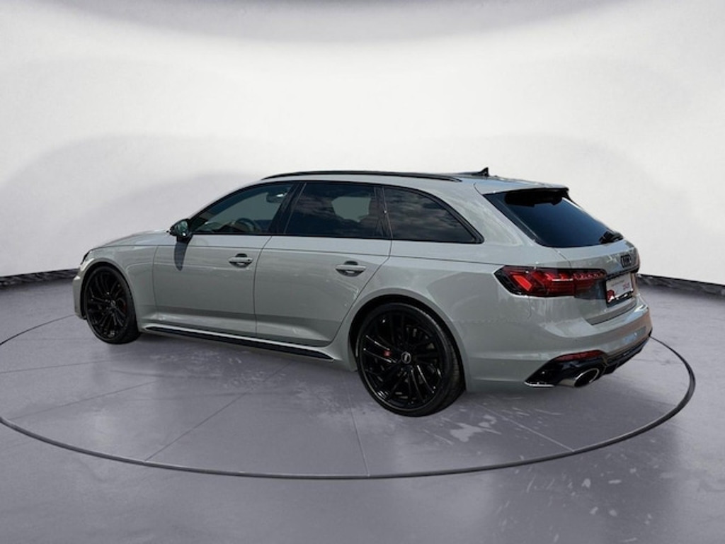 Audi RS4