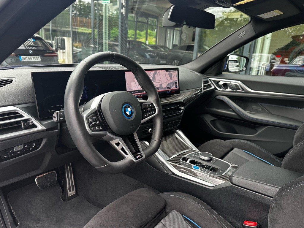 BMW i4