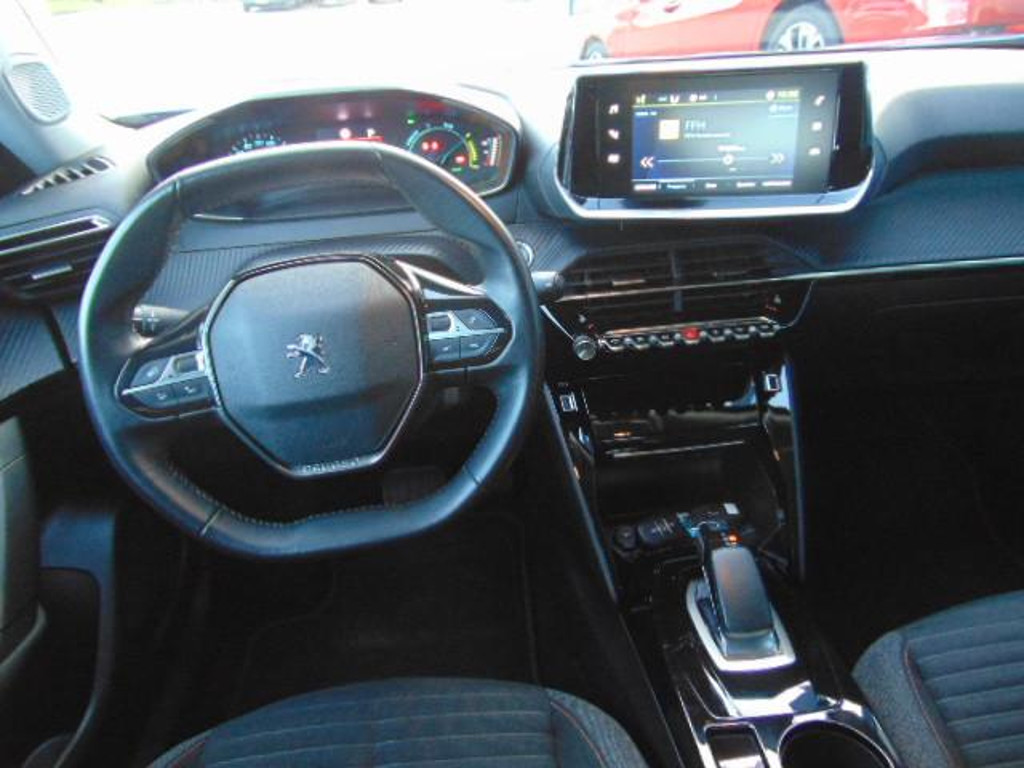Peugeot e-2008