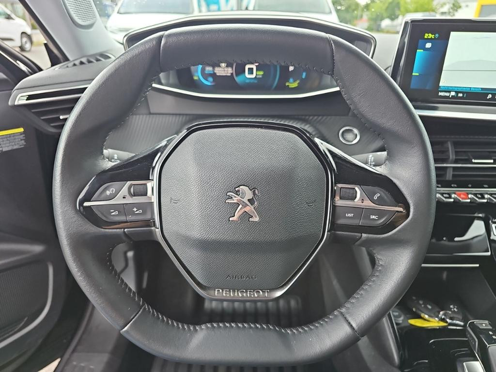 Peugeot e-2008