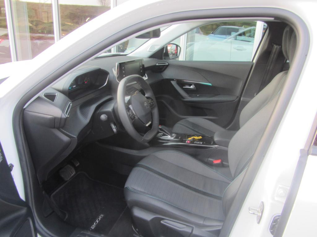 Peugeot e-2008
