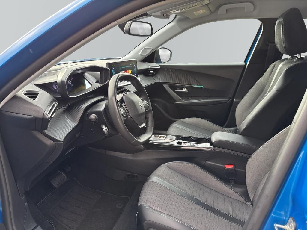 Peugeot e-2008