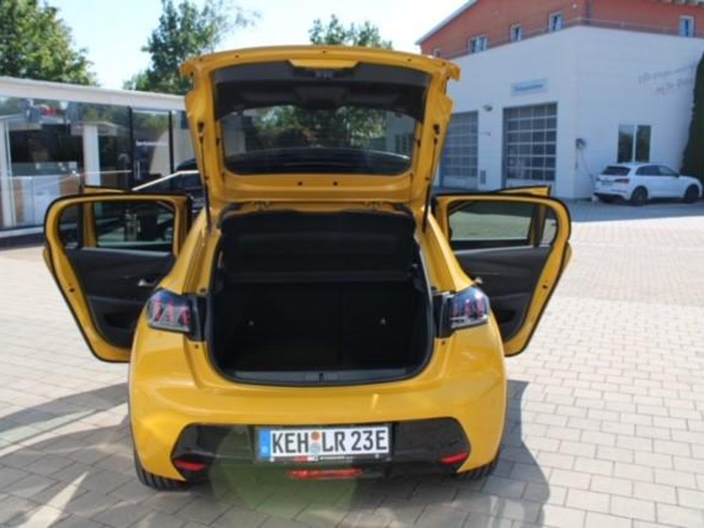 Peugeot e-208