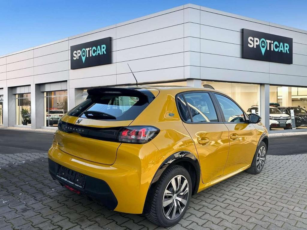 Peugeot e-208