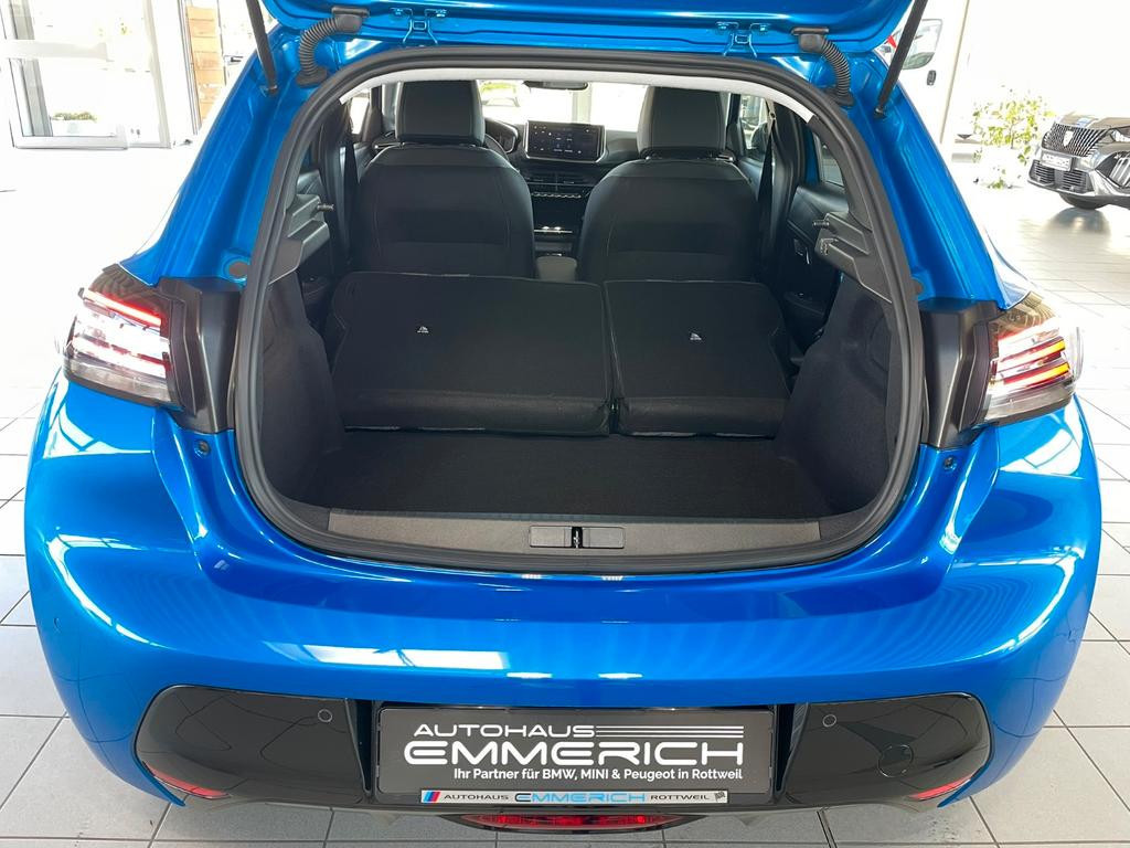 Peugeot e-208