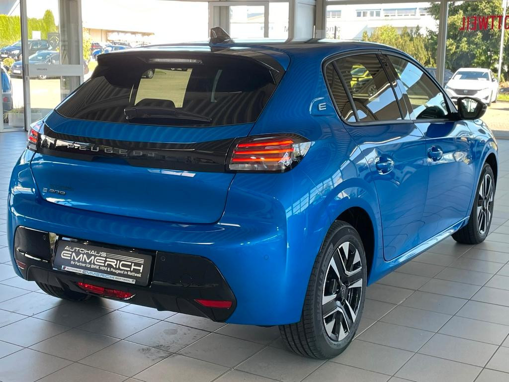 Peugeot e-208