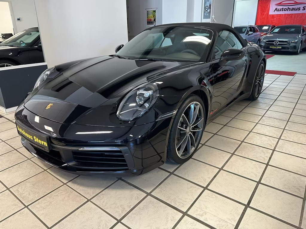 Porsche 911 992 Carrera Cabriolet