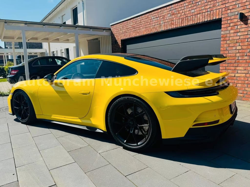 Porsche 911 GT3 992