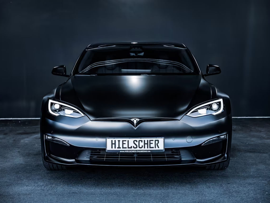 Tesla Model S Plaid