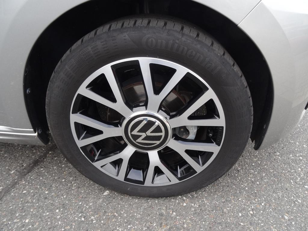 Volkswagen e-up!