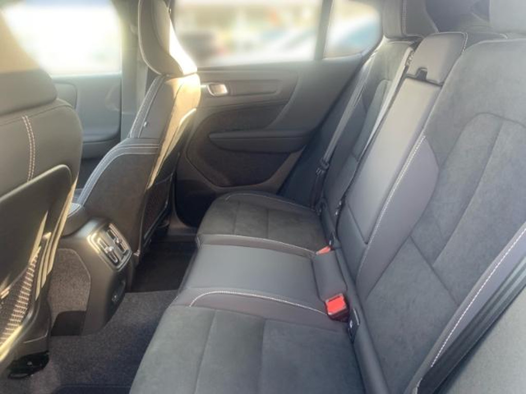 Volvo C40