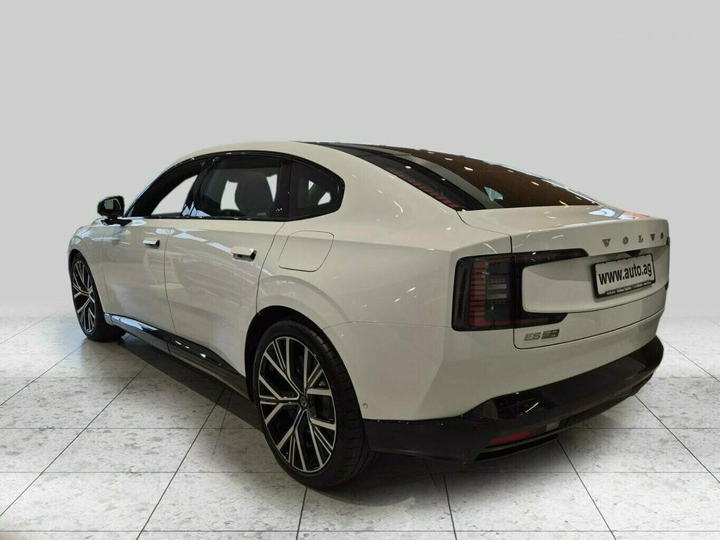 Volvo ES90