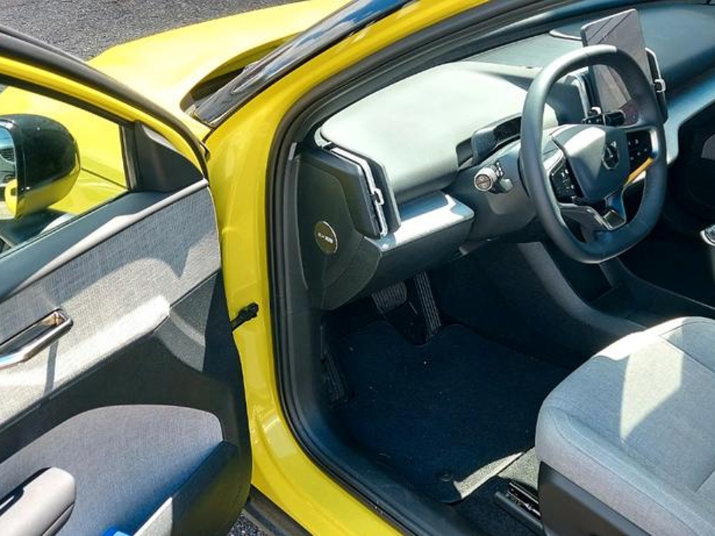 Volvo EX30