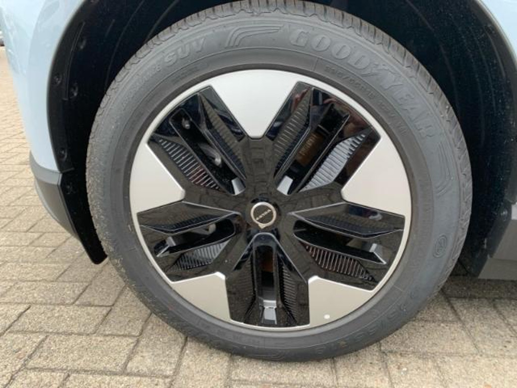Volvo EX30