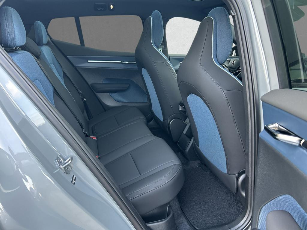 Volvo EX30