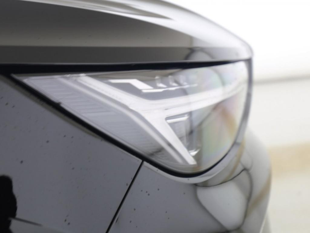 Volvo EX40